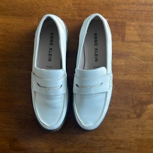 Anne Klein Everly penny loafer size 7 white tailored and professional.